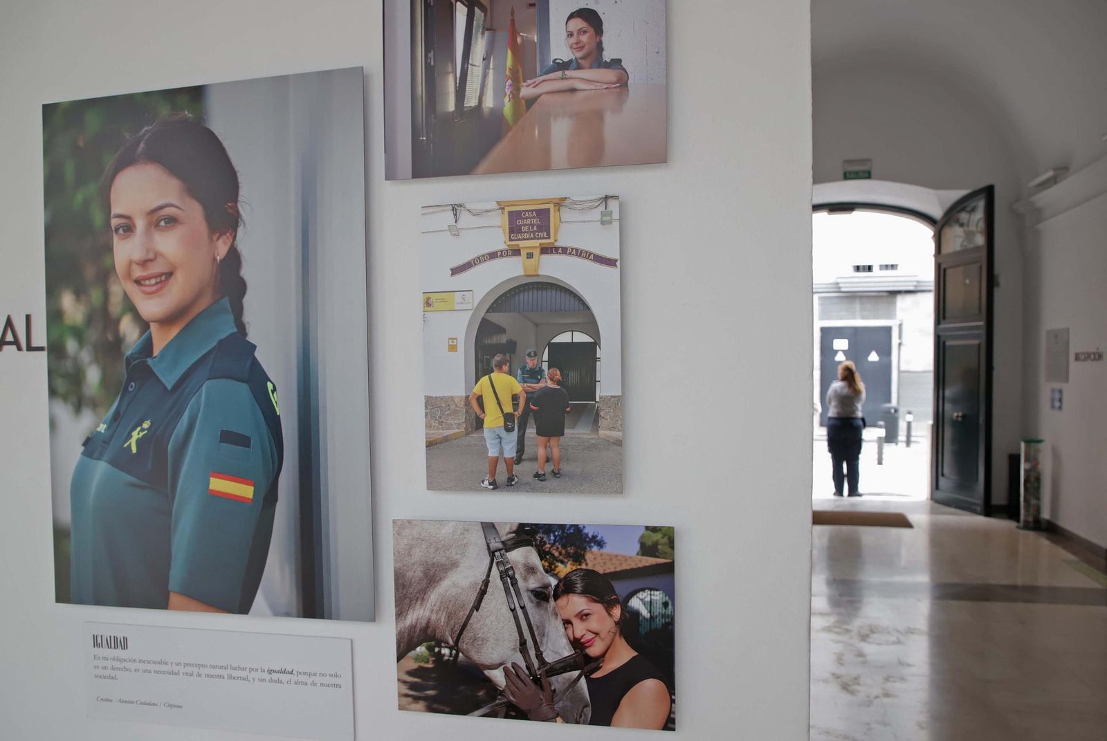 Fotos de la exposición fotográfica de la Guardia Civil en el Museo Municipal de Algeciras