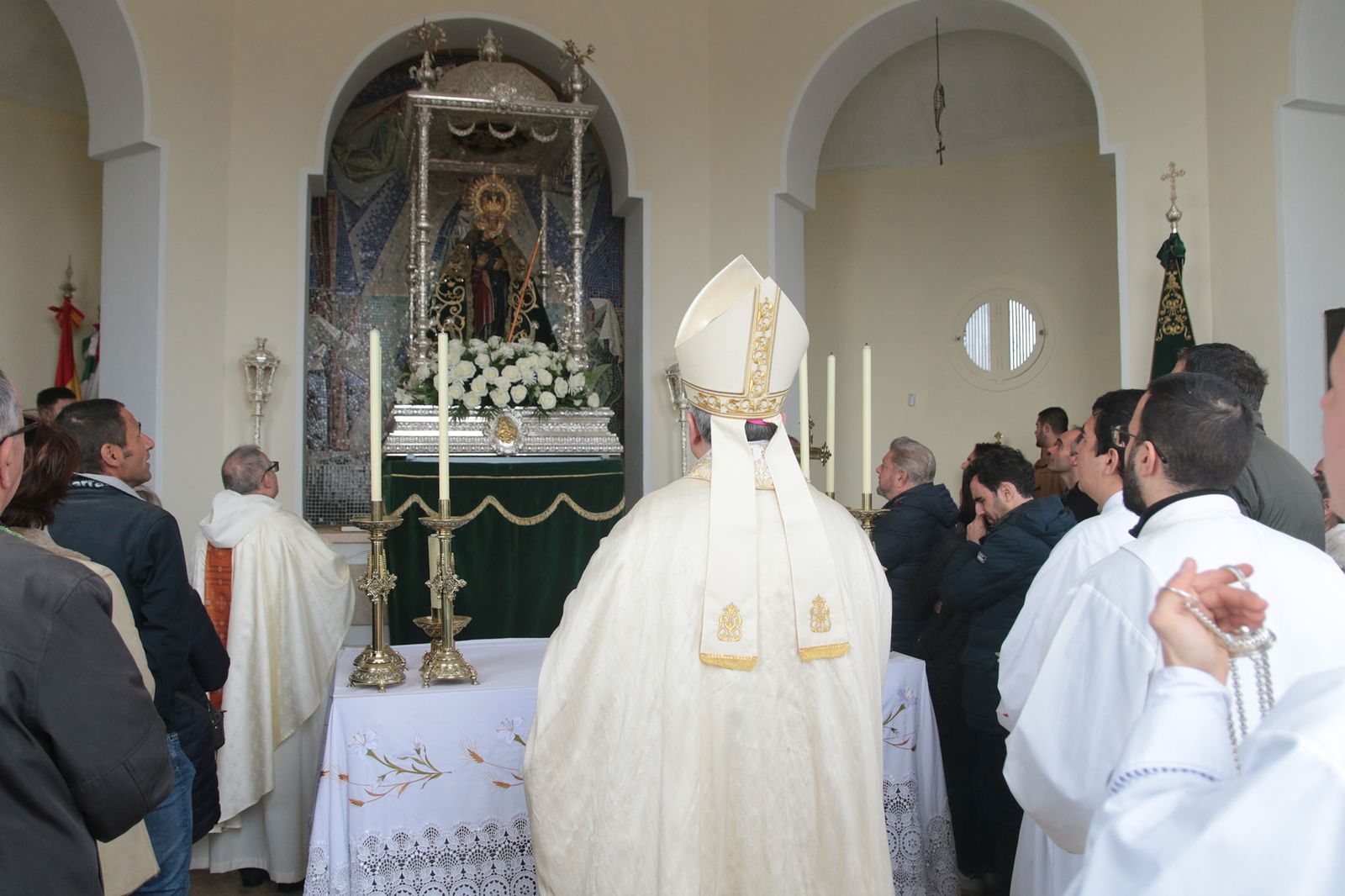 Miles de almerienses acuden a Torregarcía en la Romería de la Virgen del Mar