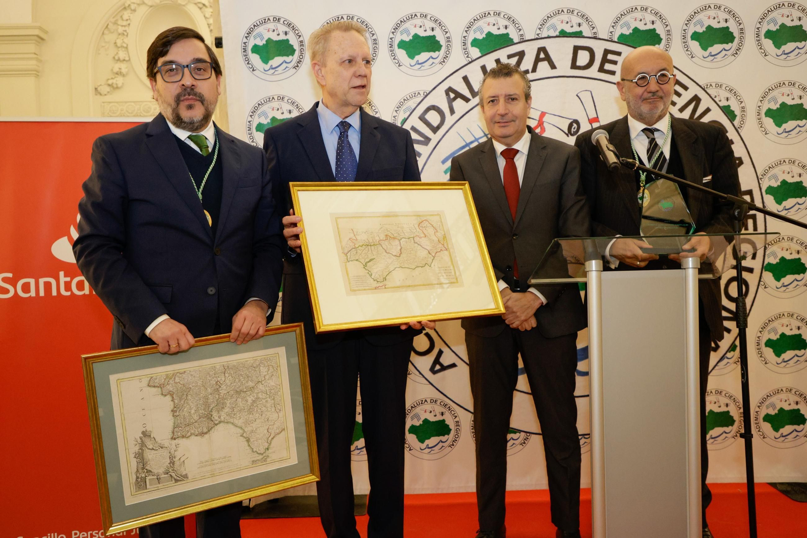 I Premio a la Trayectoria ejemplar en defensa de Andalucía a Fátima Báñez y a Jaime Montaner Roselló