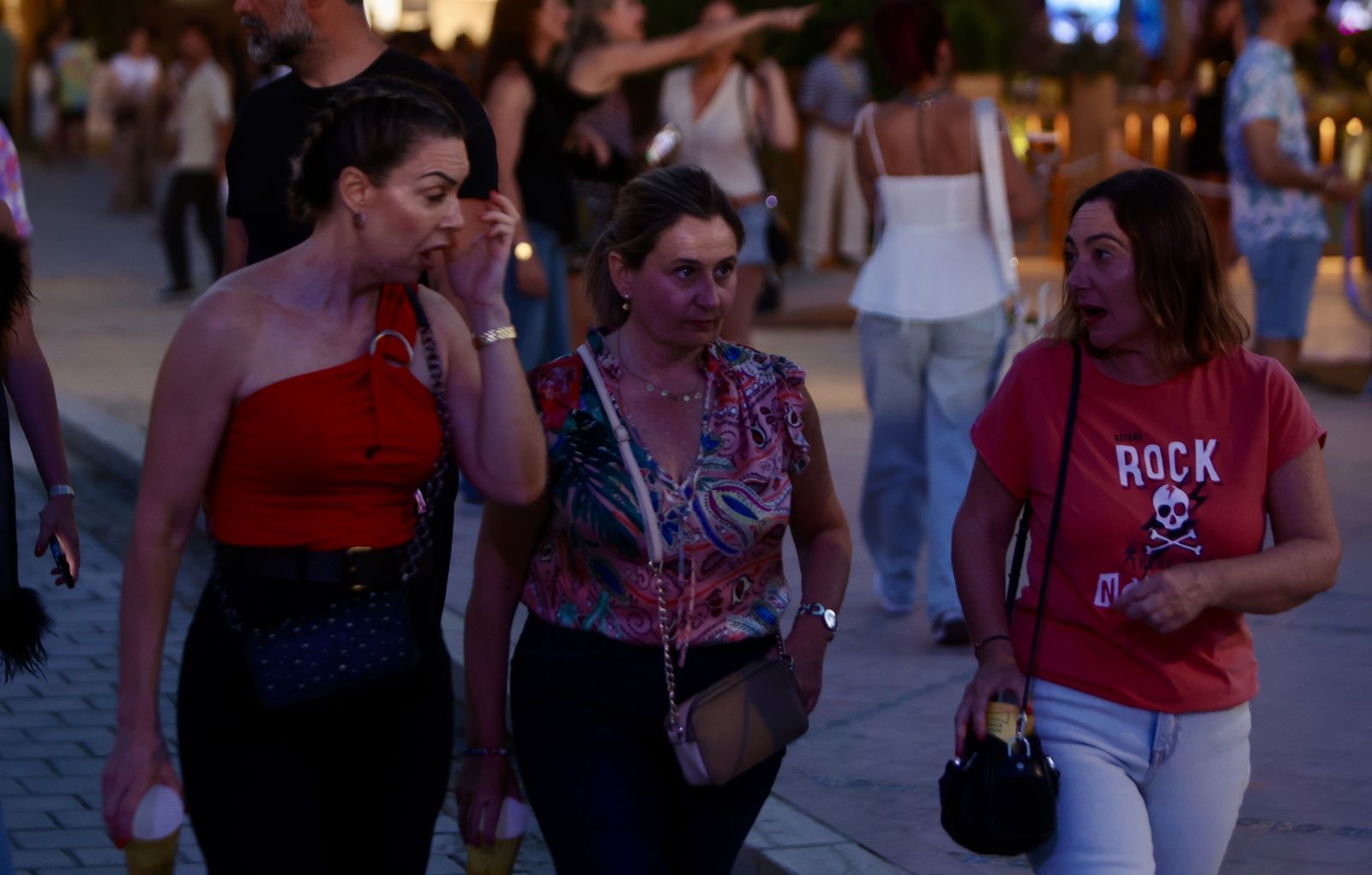 Búscate en el concierto de Maluma