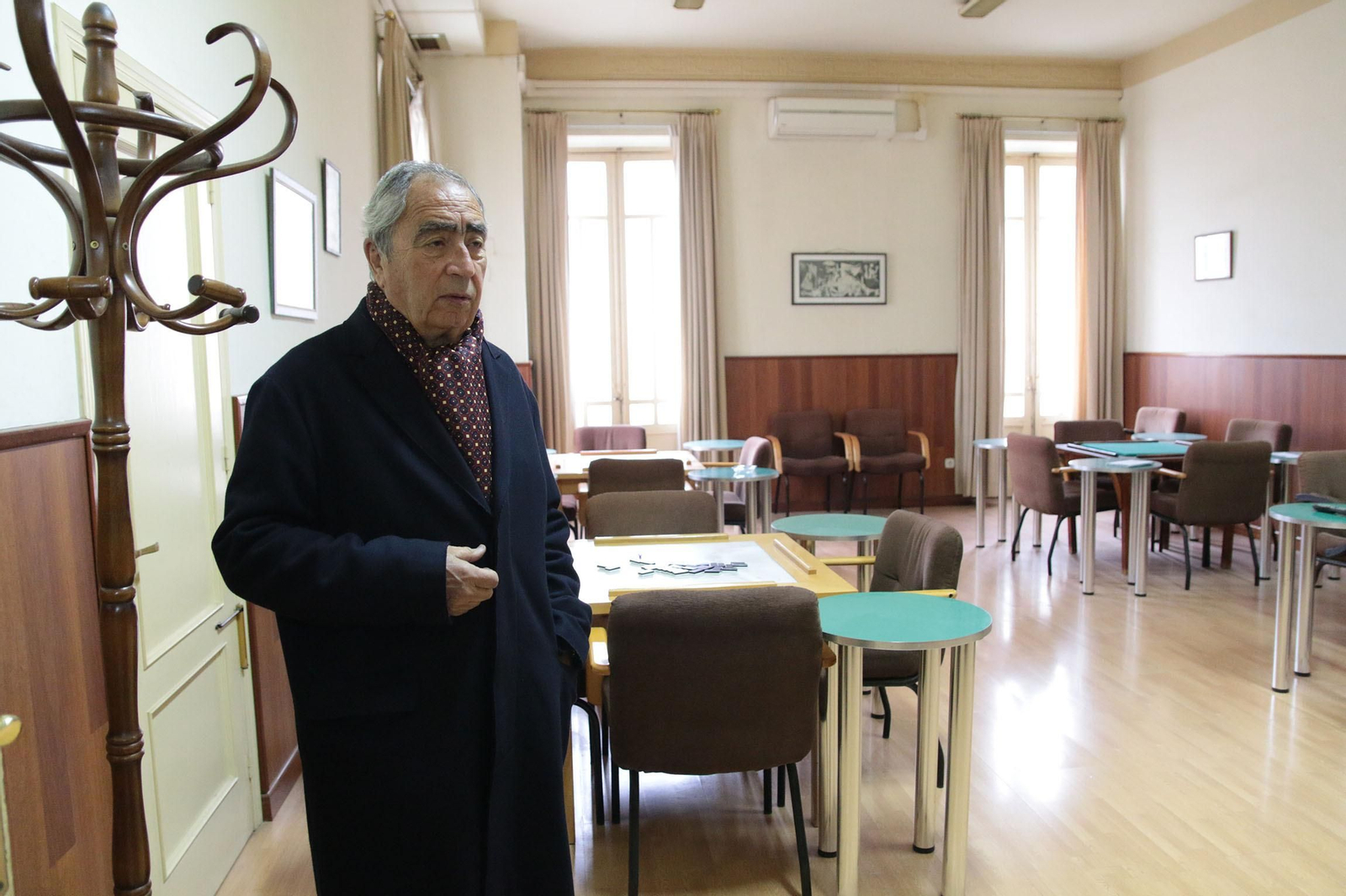 Así de espectaculares son los salones del Círculo Mercantil de Almería