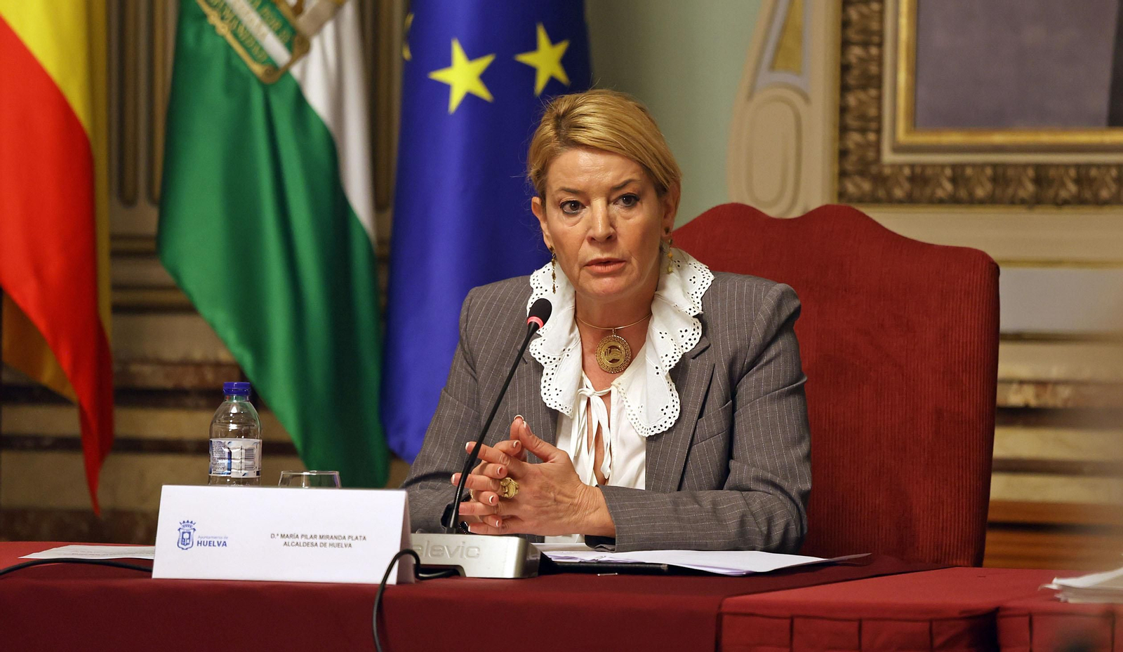 Imágenes de la sesión plenaria del Ayuntamiento de Huelva
