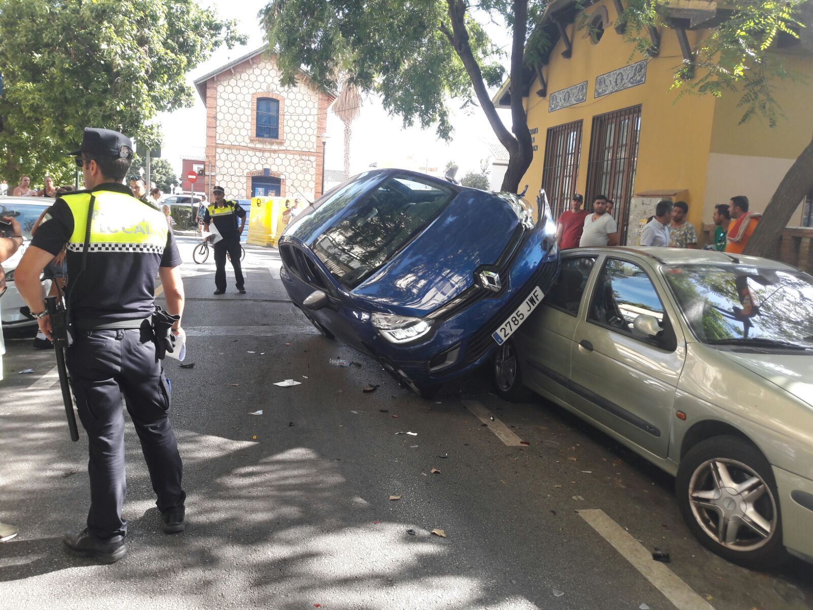 Aparatoso accidente en el El Palo