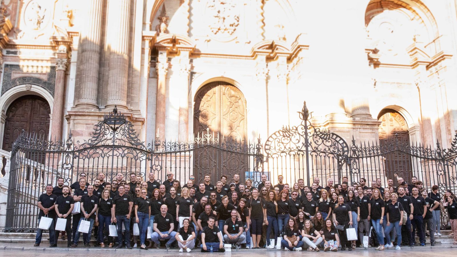 Foto de grupo de los trabajadores de Sector Alarm