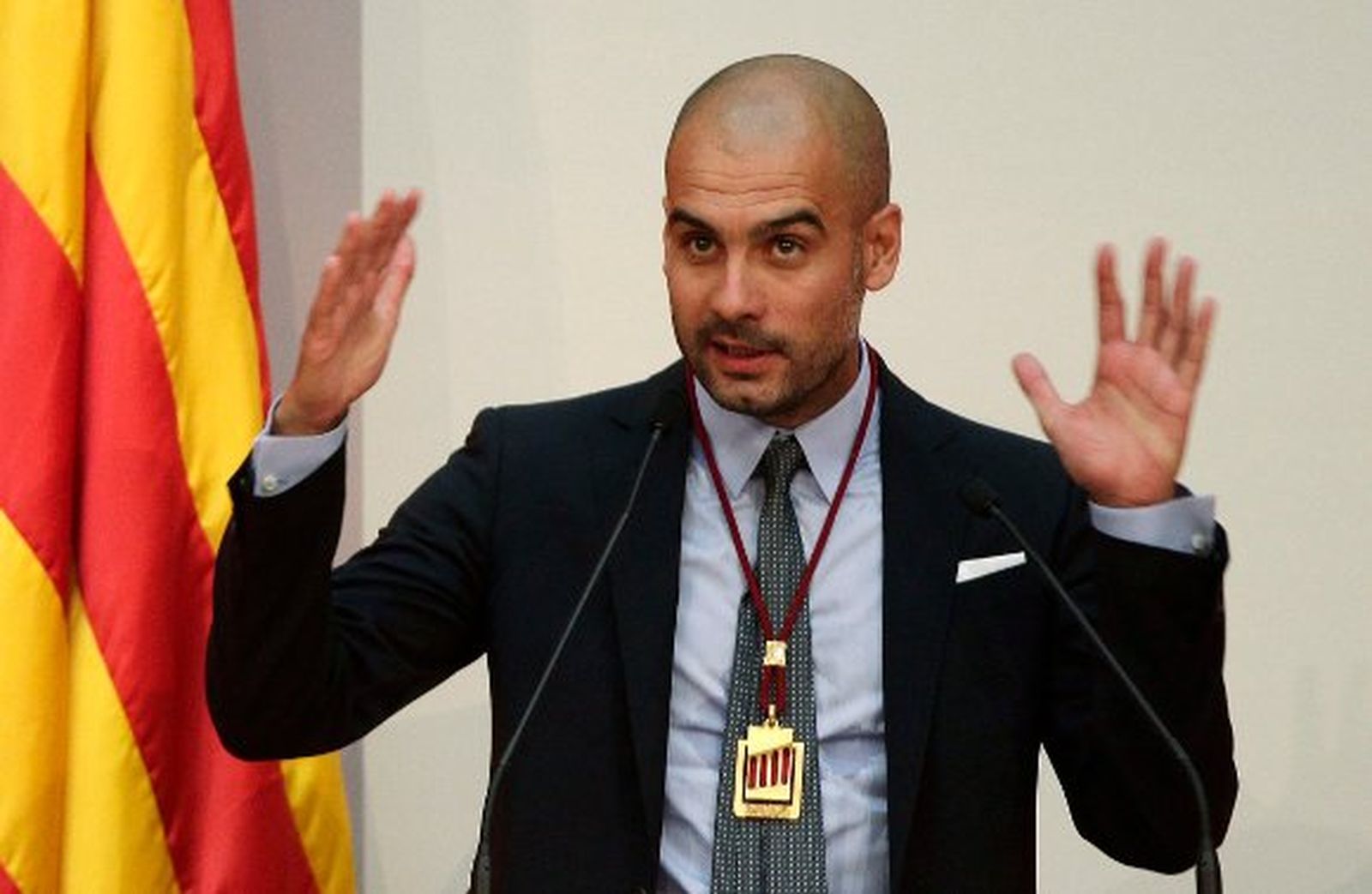 Guardiola en el Parlament Catalán: "Si nos ponemos a currar, somos un país imparable"