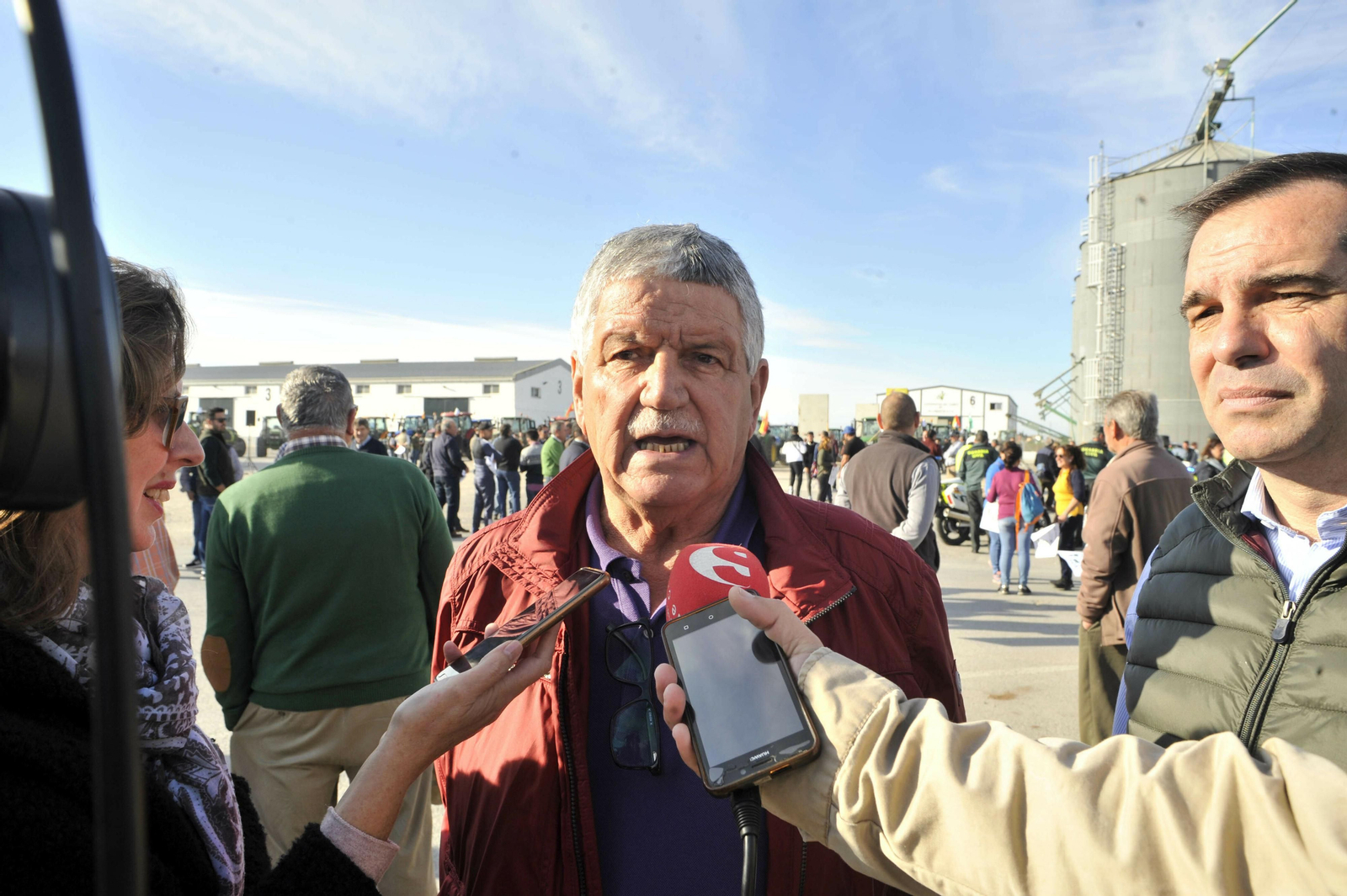 Imágenes de la tractorada reivindicativa en Villamartín