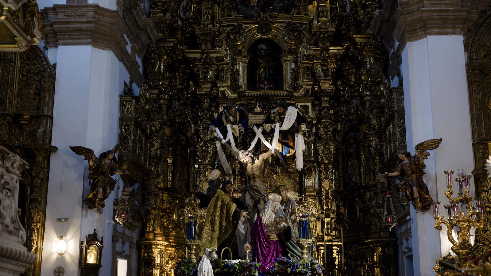 Las imágenes de la cofradía del Descendimiento este Viernes Santo en la Semana Santa de Cádiz de 2024
