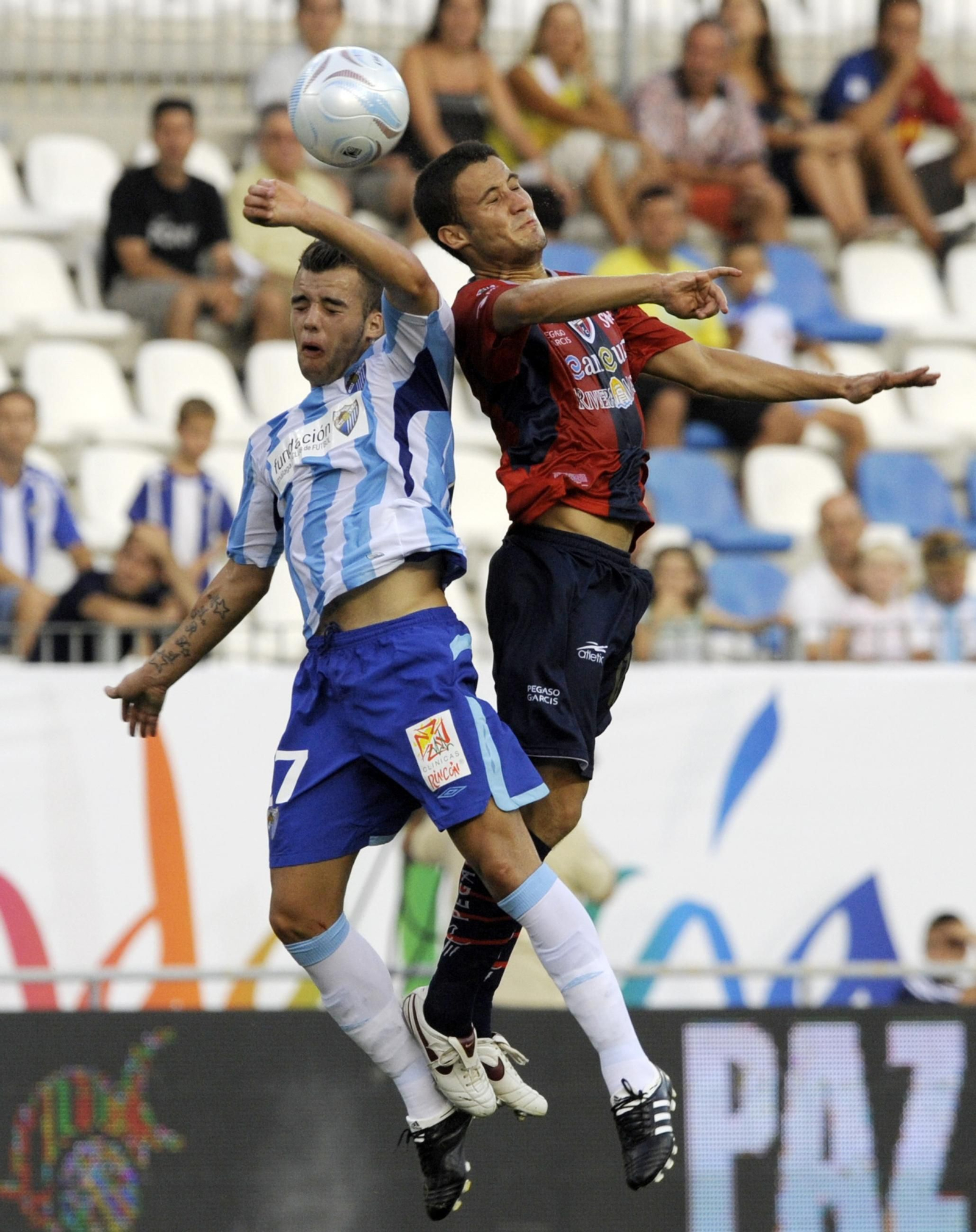 ¿Cómo era la camiseta Umbro en la que se basa la del Málaga CF 2025/26