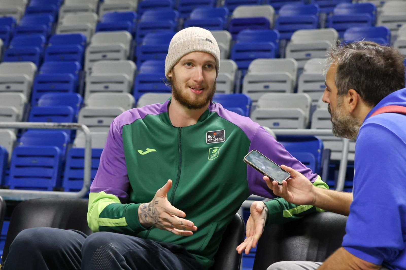 La entrevista a Olek Balcerowski, en fotos