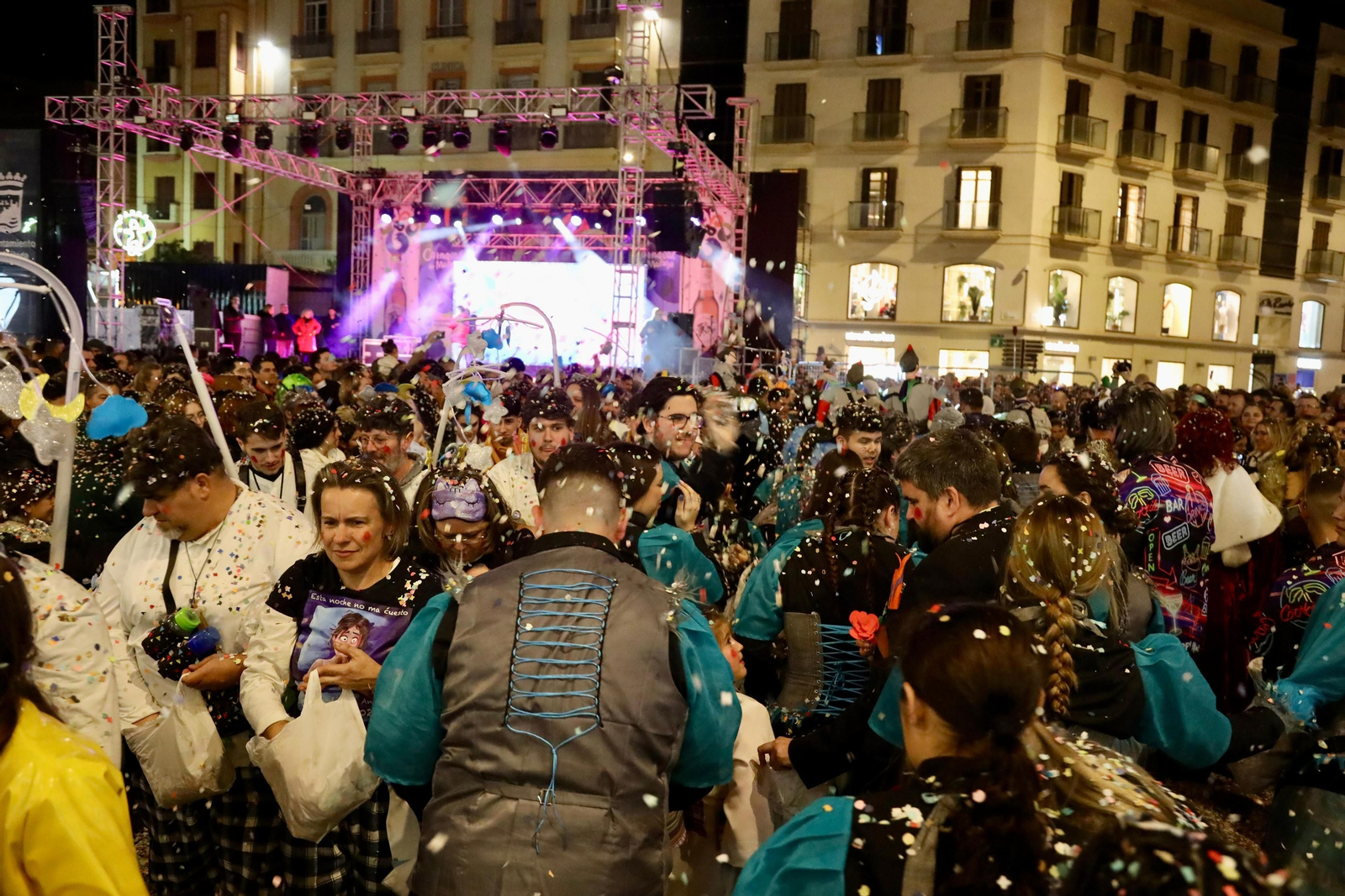 La Batalla de las Flores del Carnaval de Málaga 2024, en fotos