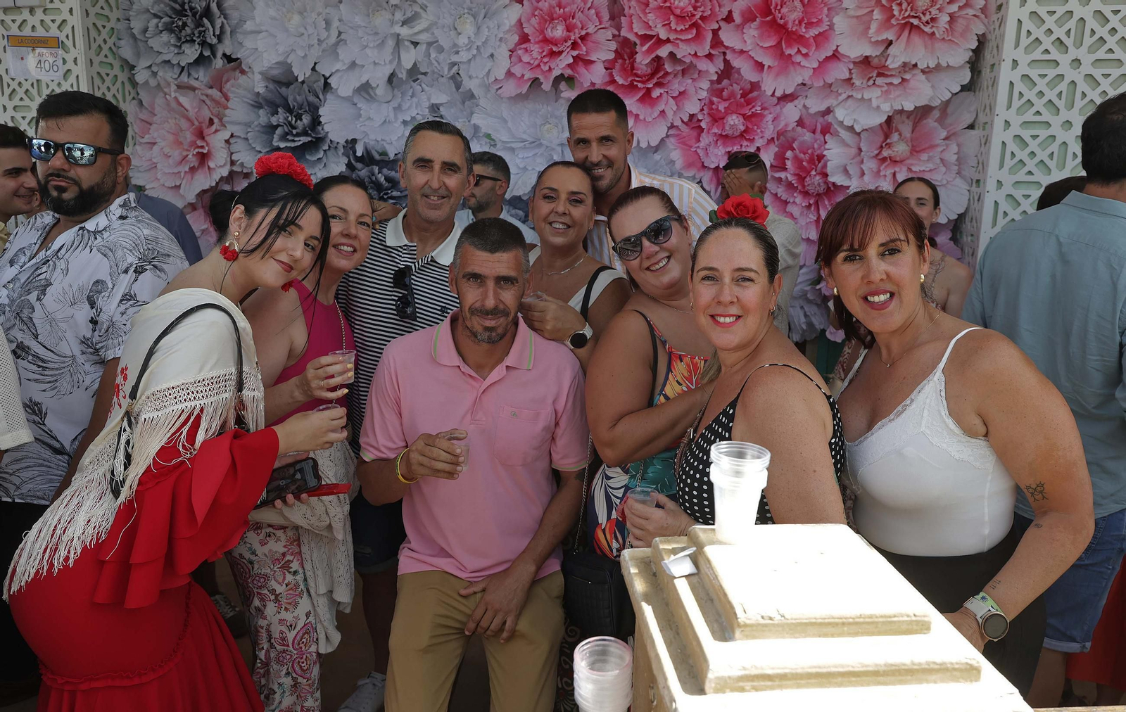 Búscate en las fotos del Domingo por Sevillanas de la Feria Real de Algeciras 2025