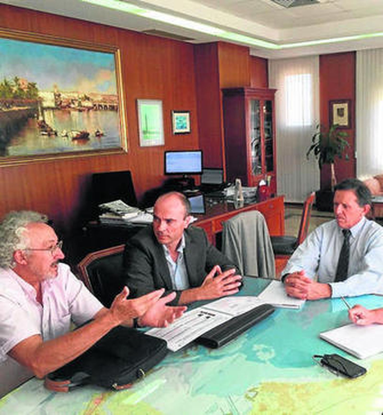 Encuentro mantenido en la Autoridad Portuaria de Cádiz.