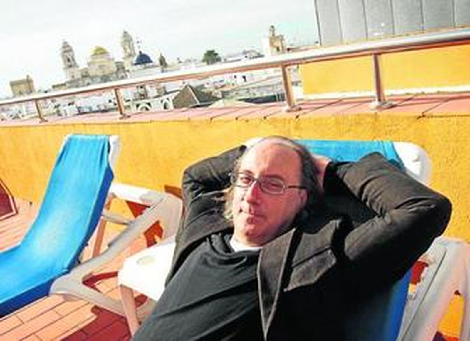 El actor catalán Ramón Fontseré, ayer en el 'solarium' del Hotel Senator.