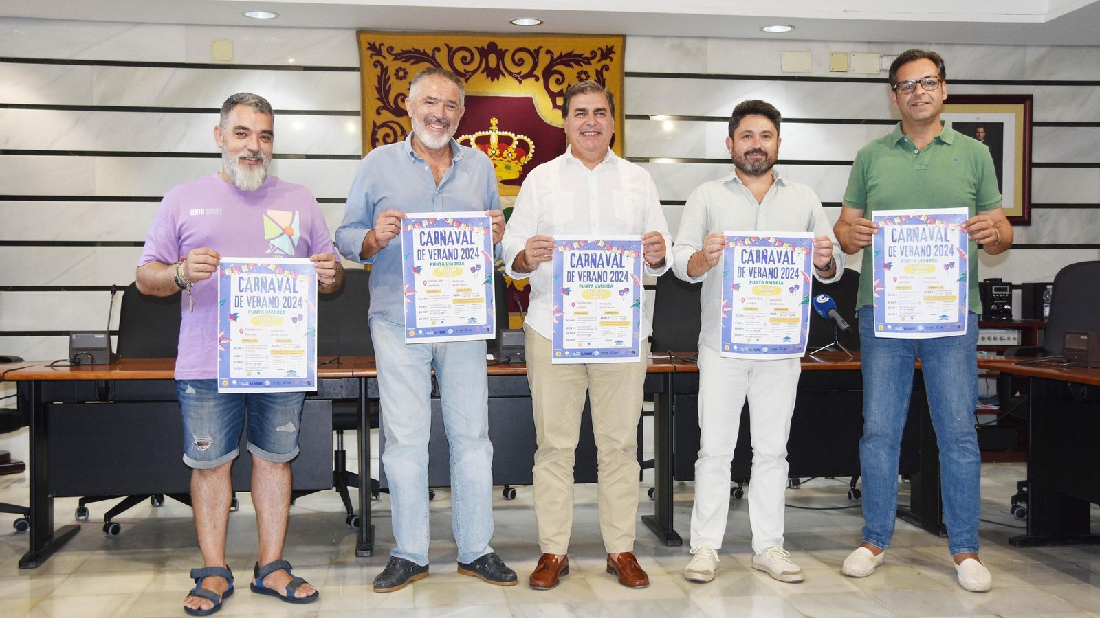 Enrique Orta, José Carlos Hernández Cansino y José Antonio Flores en la presentación del Carnaval de Verano.