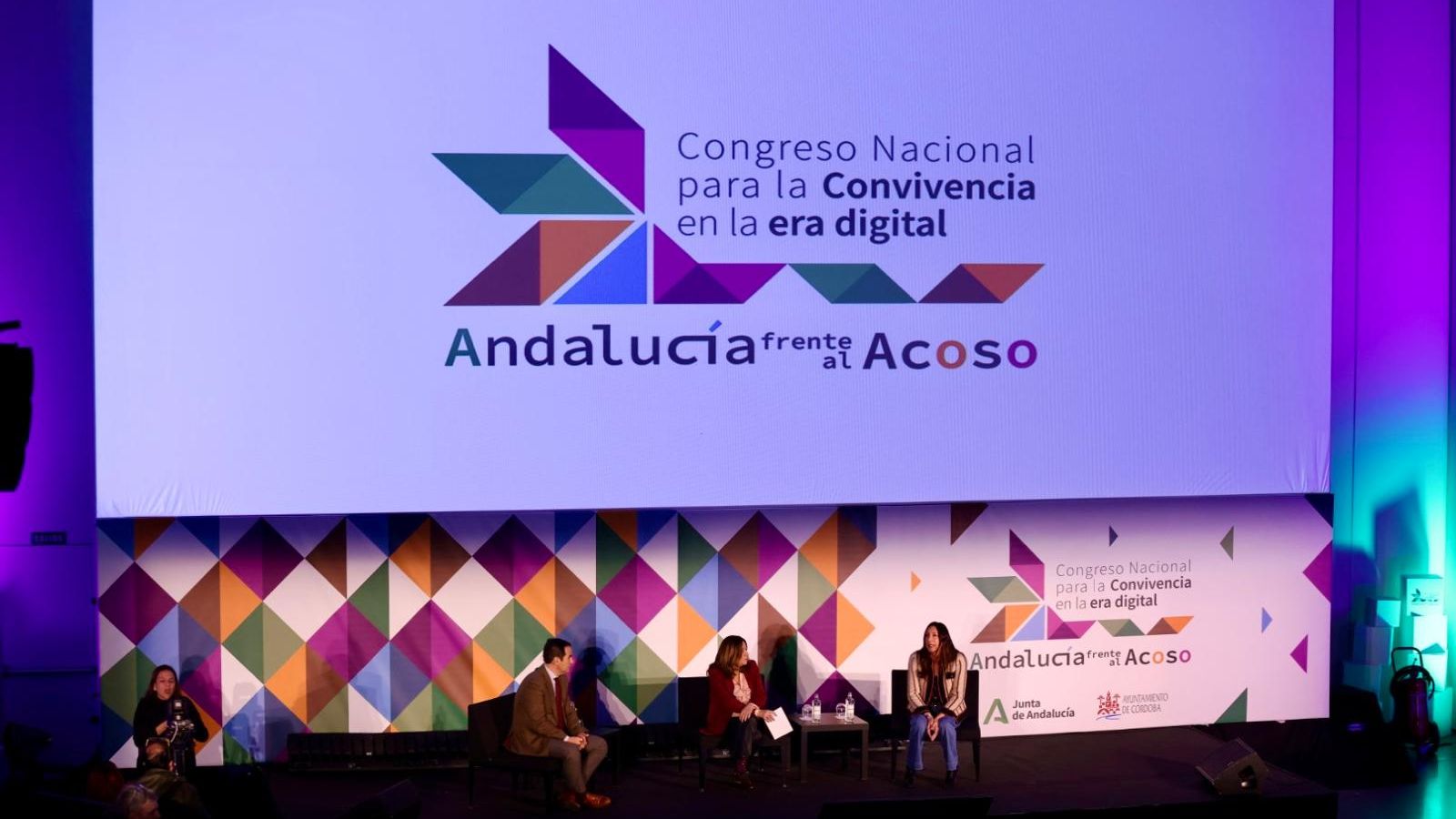 Los consejeros, en la jornada de conclusiones del Congreso para la Convivencia en la Era Digital.