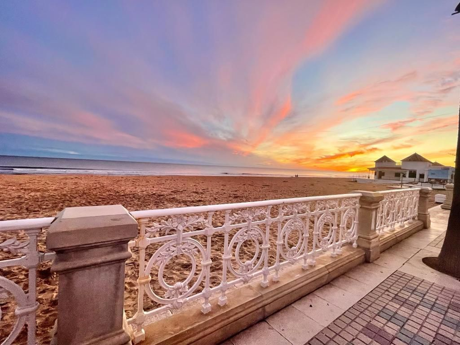 Un trocito de San Sebastián en la playa de La Antilla