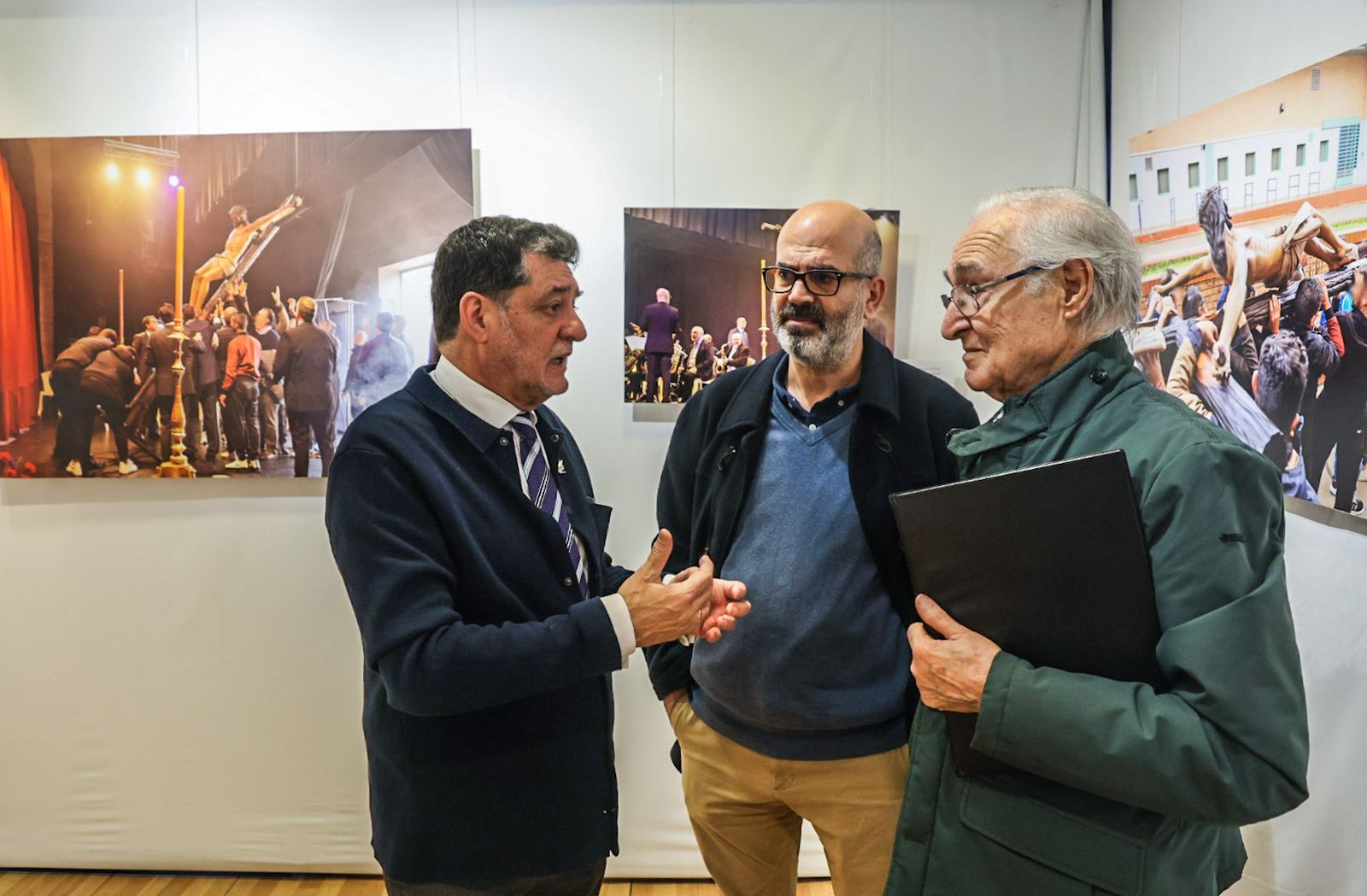 La exposición 'Cristo en la Prisión' en fotografías