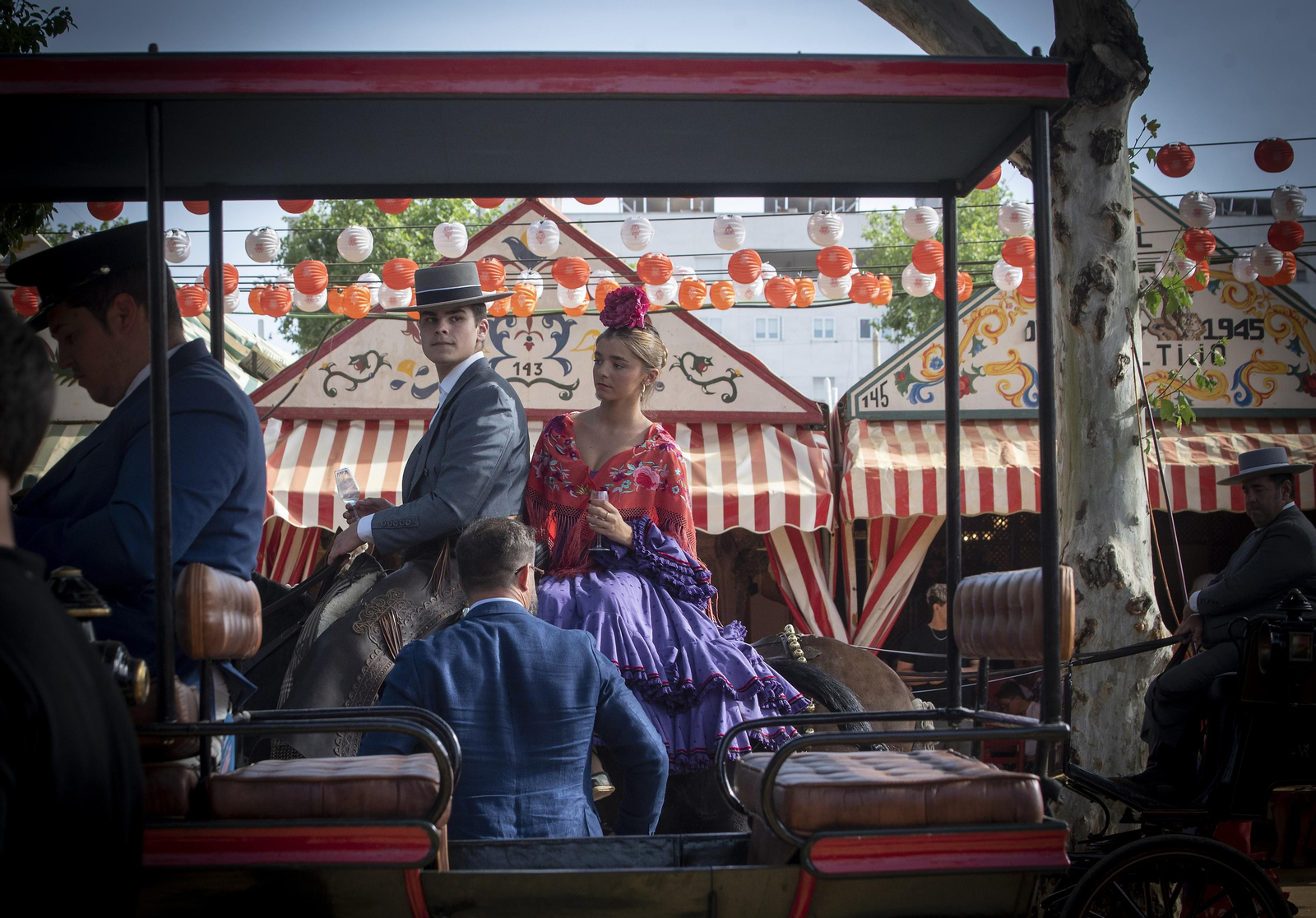 Recta final en un veraniego jueves de Feria de Abril 2023