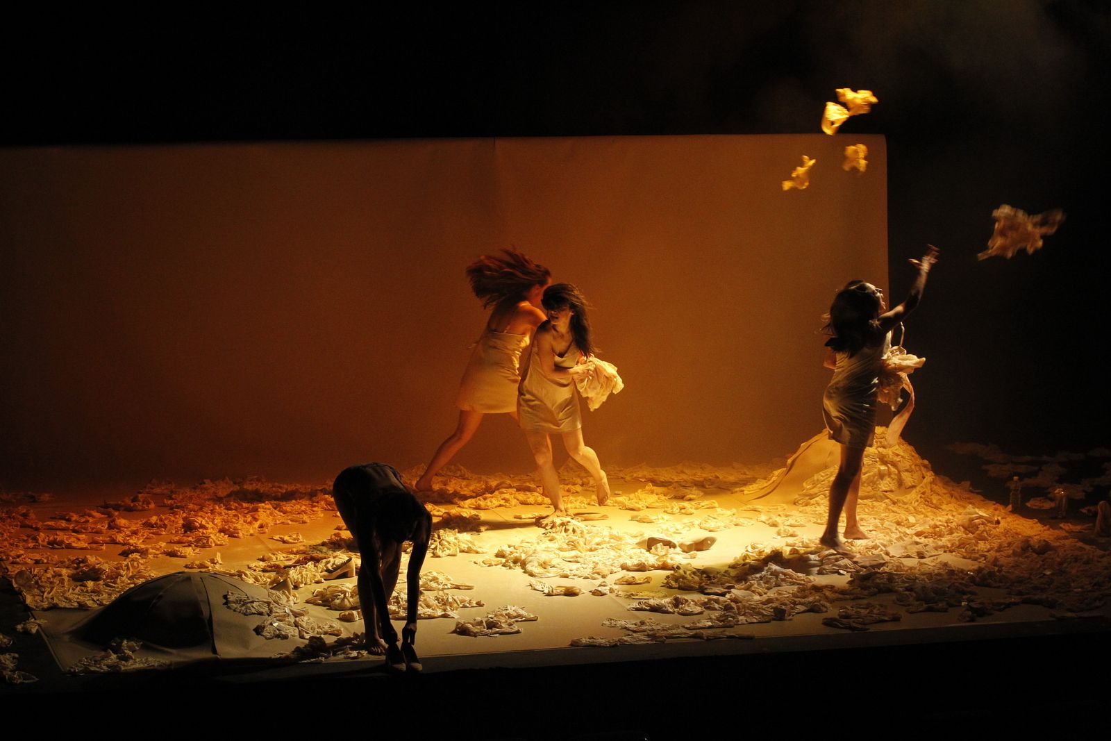 Fotogalería Festival Teatro El Ejido. Obra "Las Dependientas"