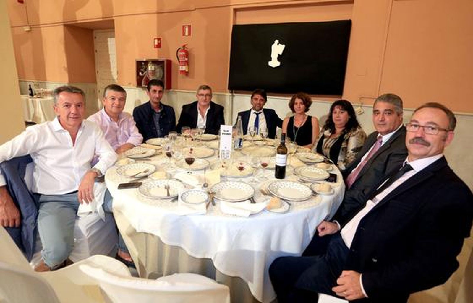 Jacinto Ochoa, Francisco José Gutiérrez Bernal, Sebastián Donaire Salas, Juan Manuel Arazola, Enrique Parra Román, Silvia Pérez Martín, Beatriz Domínguez Vega, José Molina Vázquez y José Juan Díaz.

Foto: Alberto Dominguez / Josue Correa / Canterla