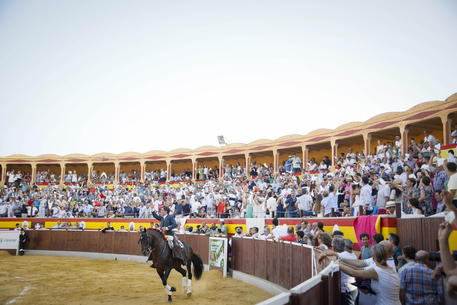 Corrida de toros Berja con un toro indultado, en imágenes