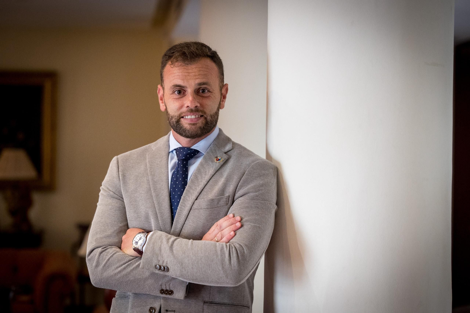 Vicenten Llorens, nuevo hermano mayor de la cofradía de la Merced de Cádiz.