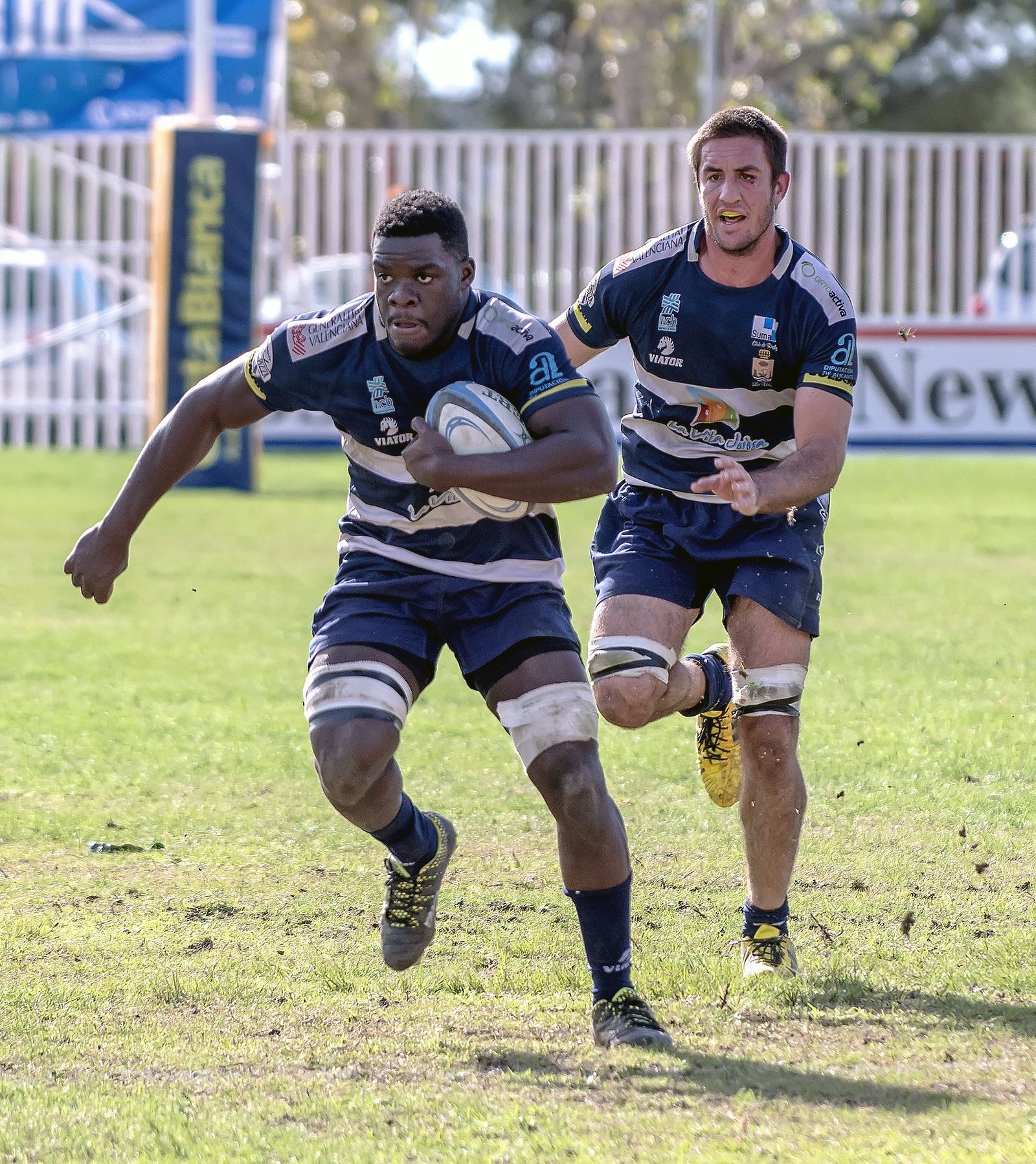 Kolade Emmanuel Bobo, en acción durante un partido.