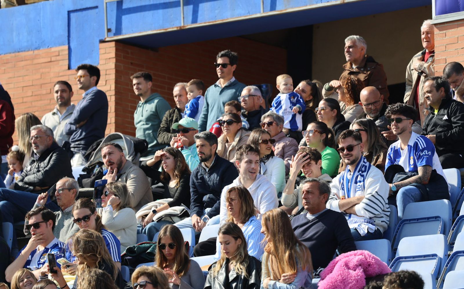 Búscate en las gradas del Nuevo Colombino durante el Recre-Deportiva Minera