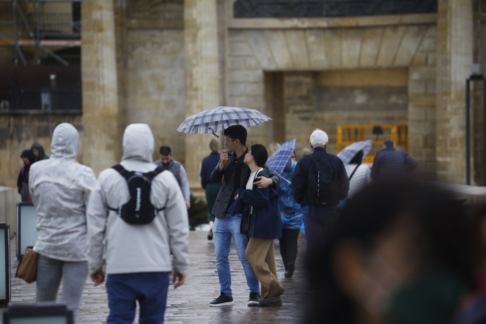 Las fotografías del regreso de la lluvia a Córdoba en pleno puente de Todos los Santos