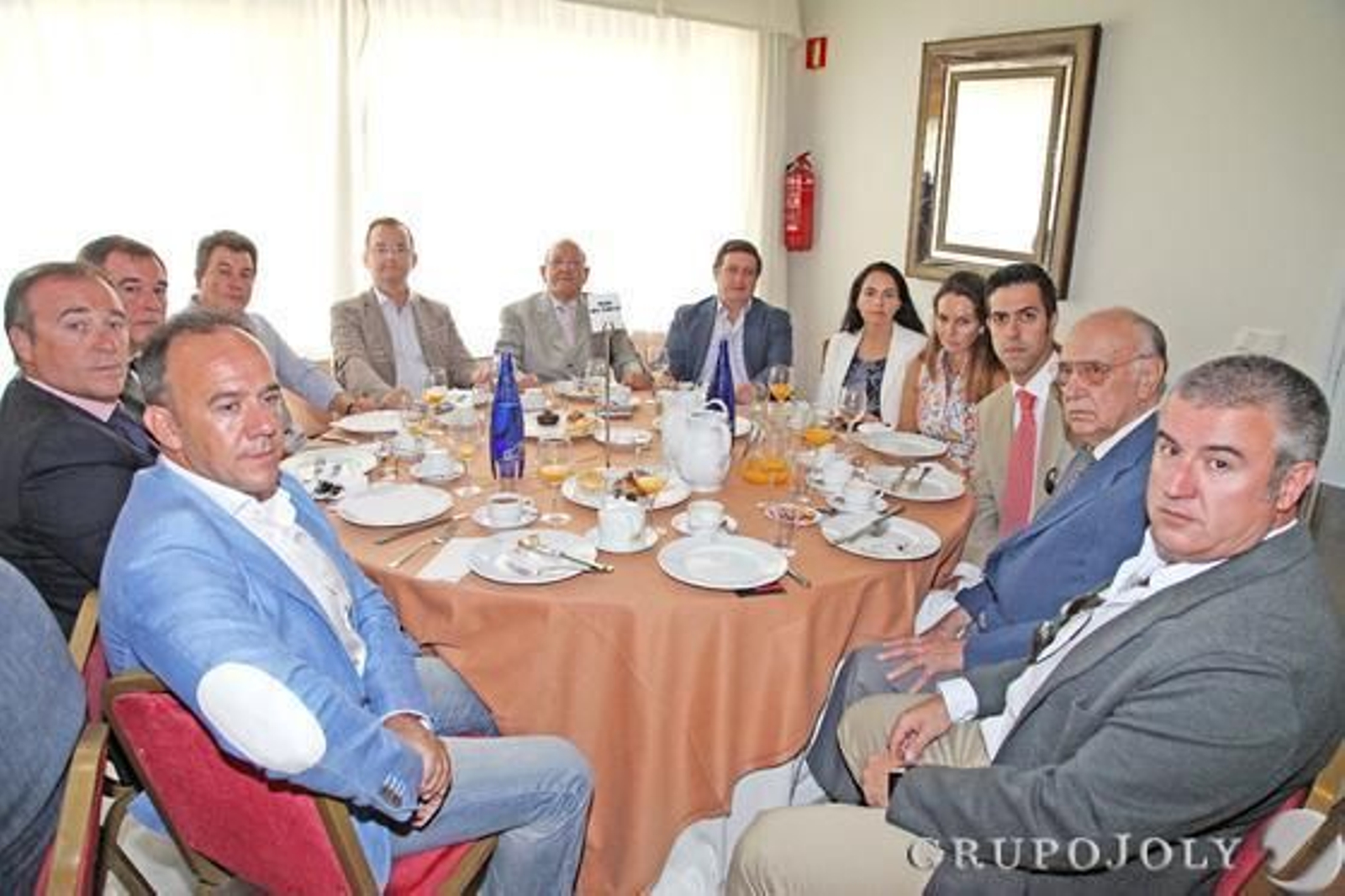 David Baena, Manuel Jesús Feria, Artemio del Corral, Juan Antonio Rodríguez, Francisco Arroyal, Álvaro Osborne, Pablo Merello, Macarena González, María del Mar Martínez, Alejandro Maza, Ángel Maza y Jerónimo Jiménez.

Foto: Pascual · Vanesa Lobo