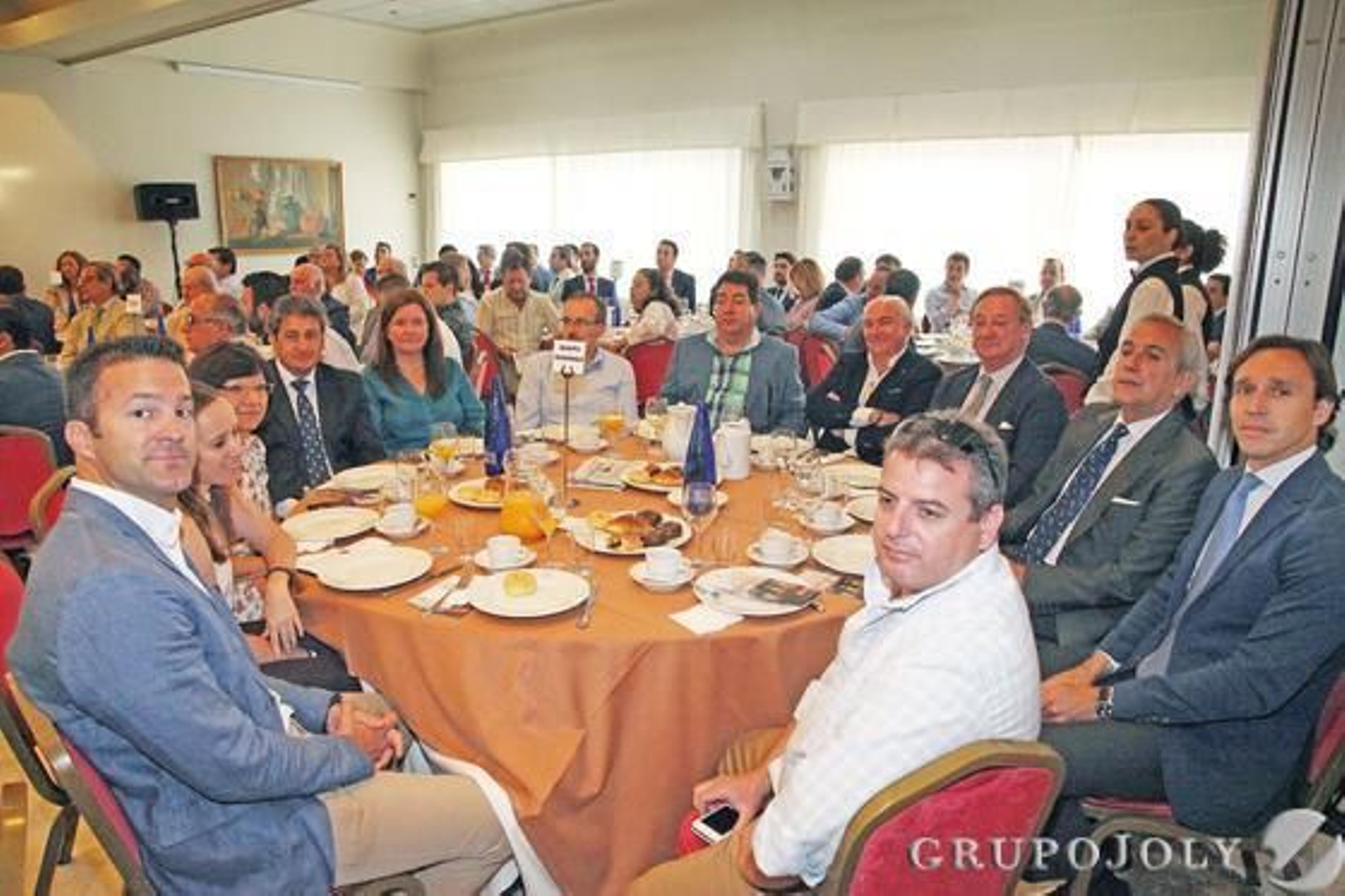 Carlos Pérez, Laura Álvarez, Carmen Collado, Marco Antonio Colín, Maribel Cosano Alarcón, Juan José González Pérez, Pedro Luis Cano Herraiz, Francisco J. Julbes, Emilio Lustau Ortiz de Latierro, Manuel Robredo, Alejandro Morales y José Ramírez Corrales.

Foto: Pascual · Vanesa Lobo