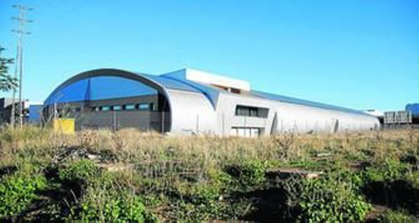 El palacio de ferias y la cárcel de Archidona son dos edificios fantasmas en la comarca.