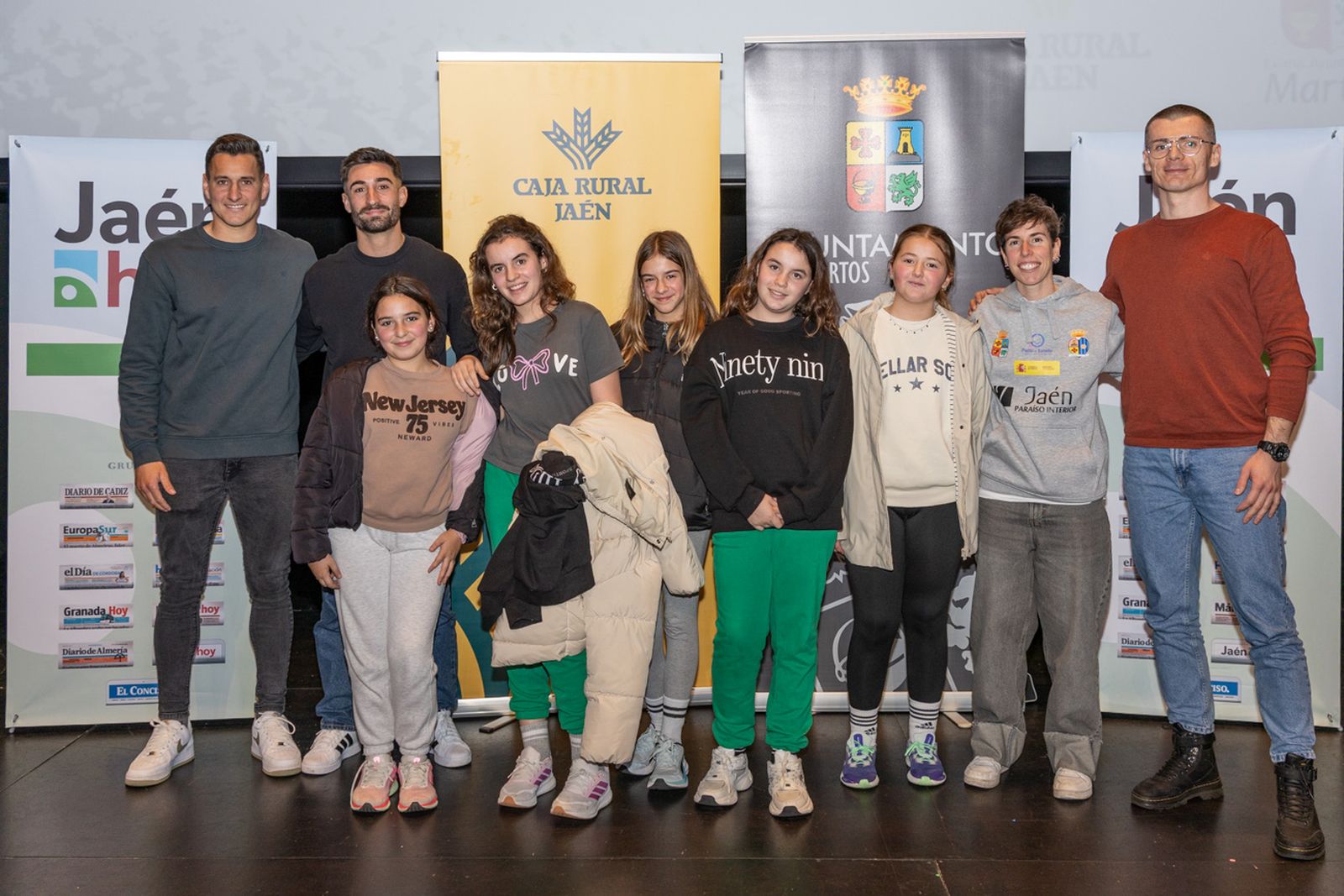 En imágenes: 'La tertulia deportiva de Jaén Hoy', espacio de diálogo entre deportistas y escolares en Martos