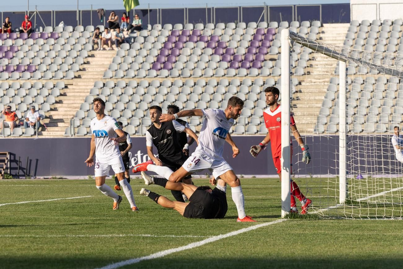 Las mejores imágenes del triunfo del Real Jaén ante el Málaga City