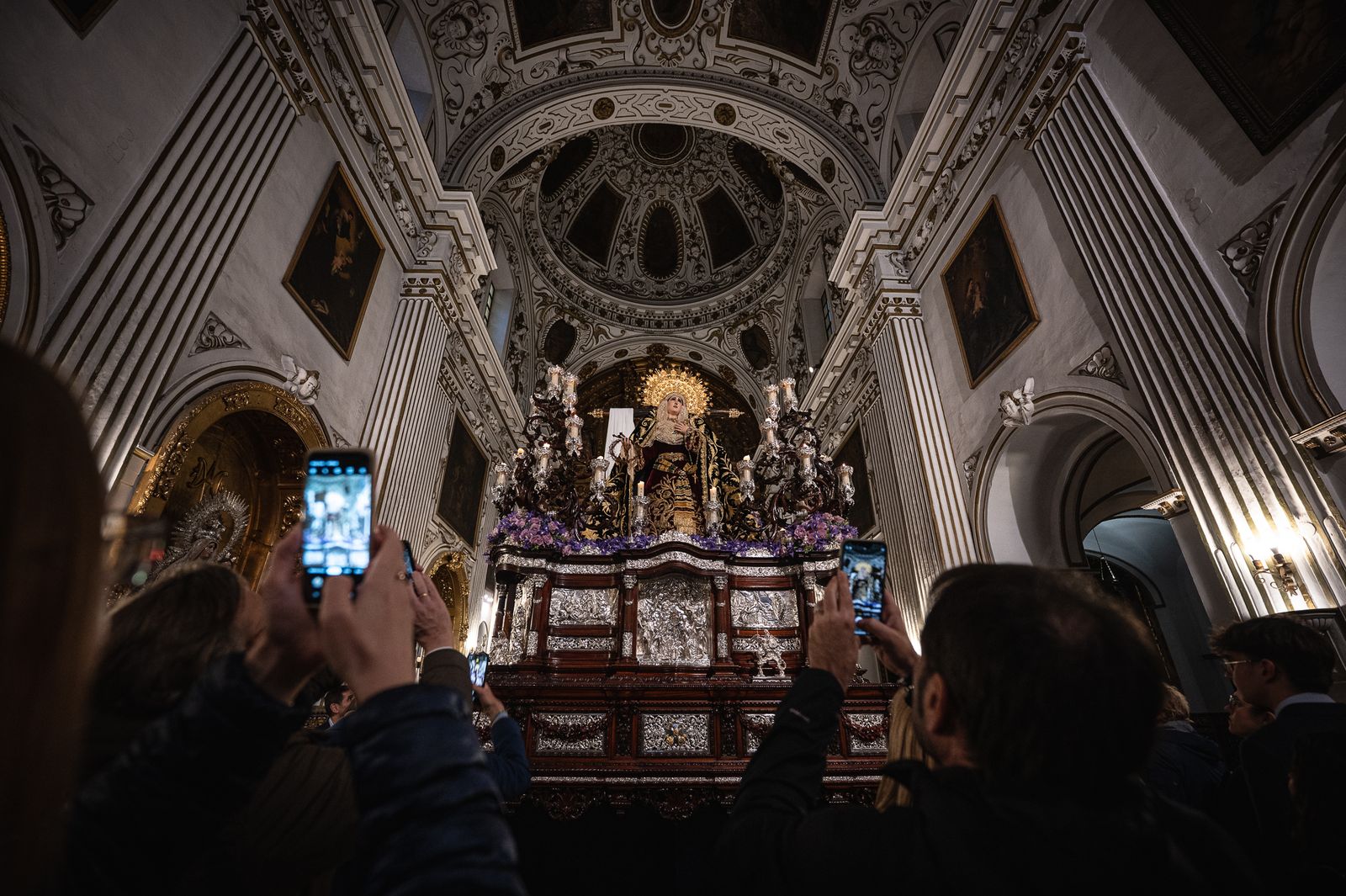 Las imágenes de la Hermandad de la Soledad de San Buenaventura en la Semana Santa de Sevilla 2024