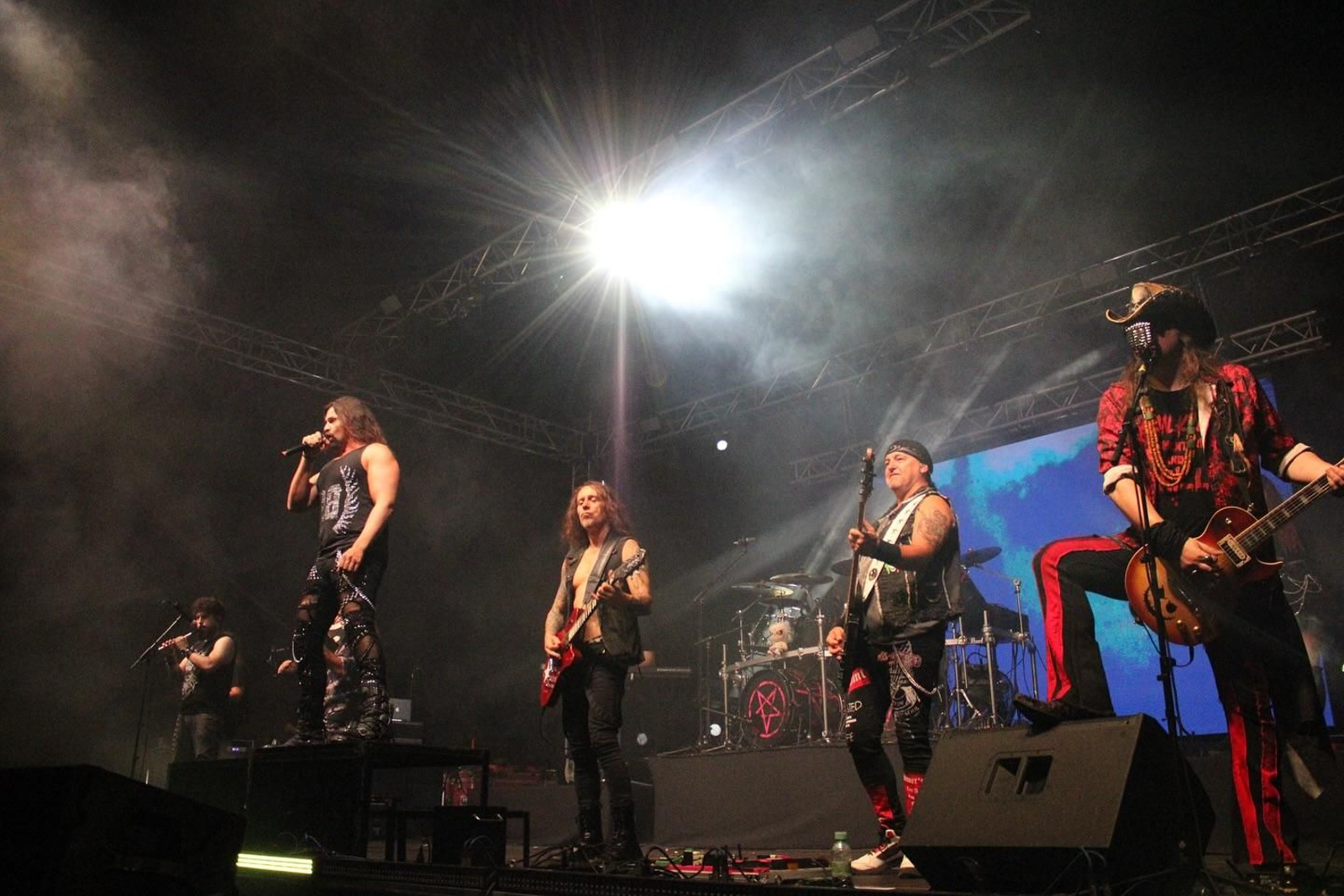 Mägo de Oz hace vibrar la Feria de Agosto de Jimena de la Frontera