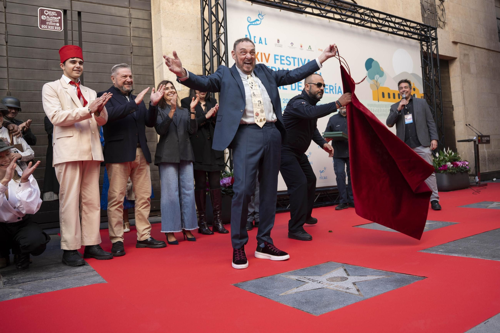 La estrella a JOHN RHYS-DAVIES luce en el paseo de la fama de Almería
