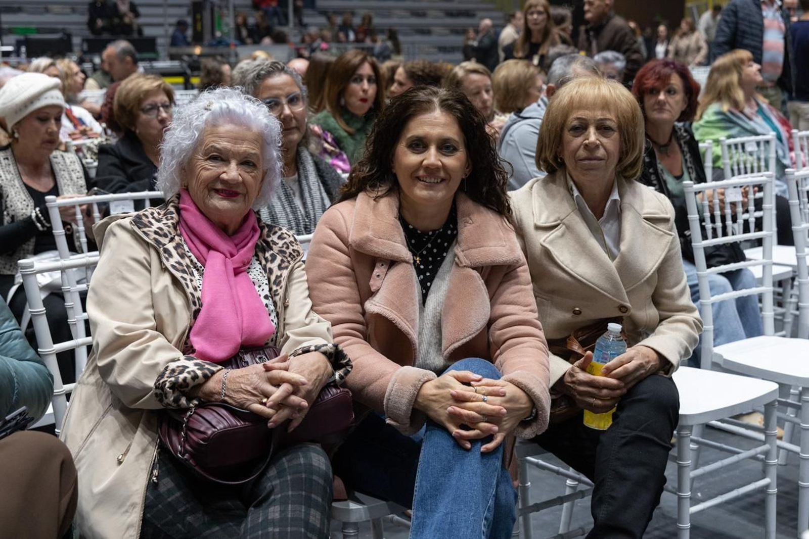 Así se disfruta en Jaén del concierto de Raphael, "Raphaelísimo"