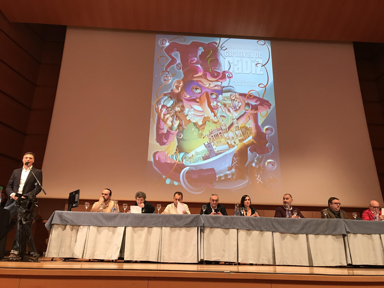 Imágenes del sorteo del orden de actuación del COAC 2020.