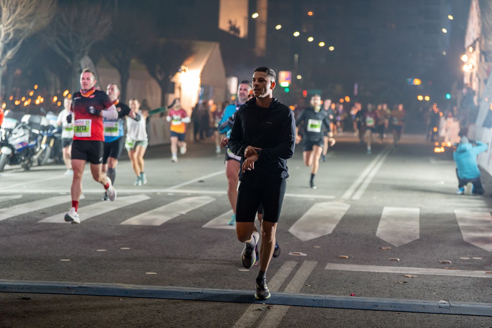 En imágenes: búscate en tu llegada a meta de la Carrera de San Antón 2026 (6)