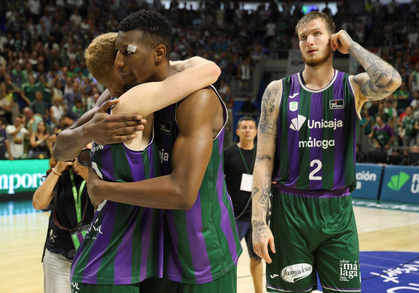 Piel de gallina con el adiós del Carpena al Unicaja