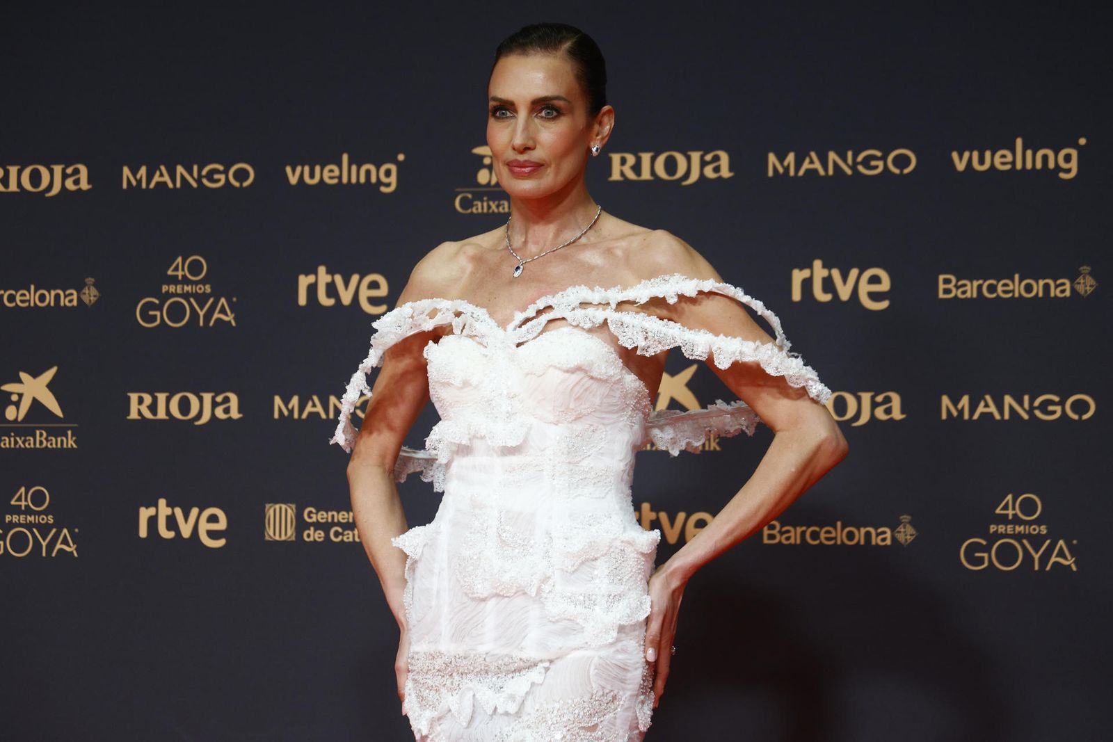 Nieves Álvarez, deslumbrante con un diseño de la andaluza Juana Martín, en los Premios Goya 2026.