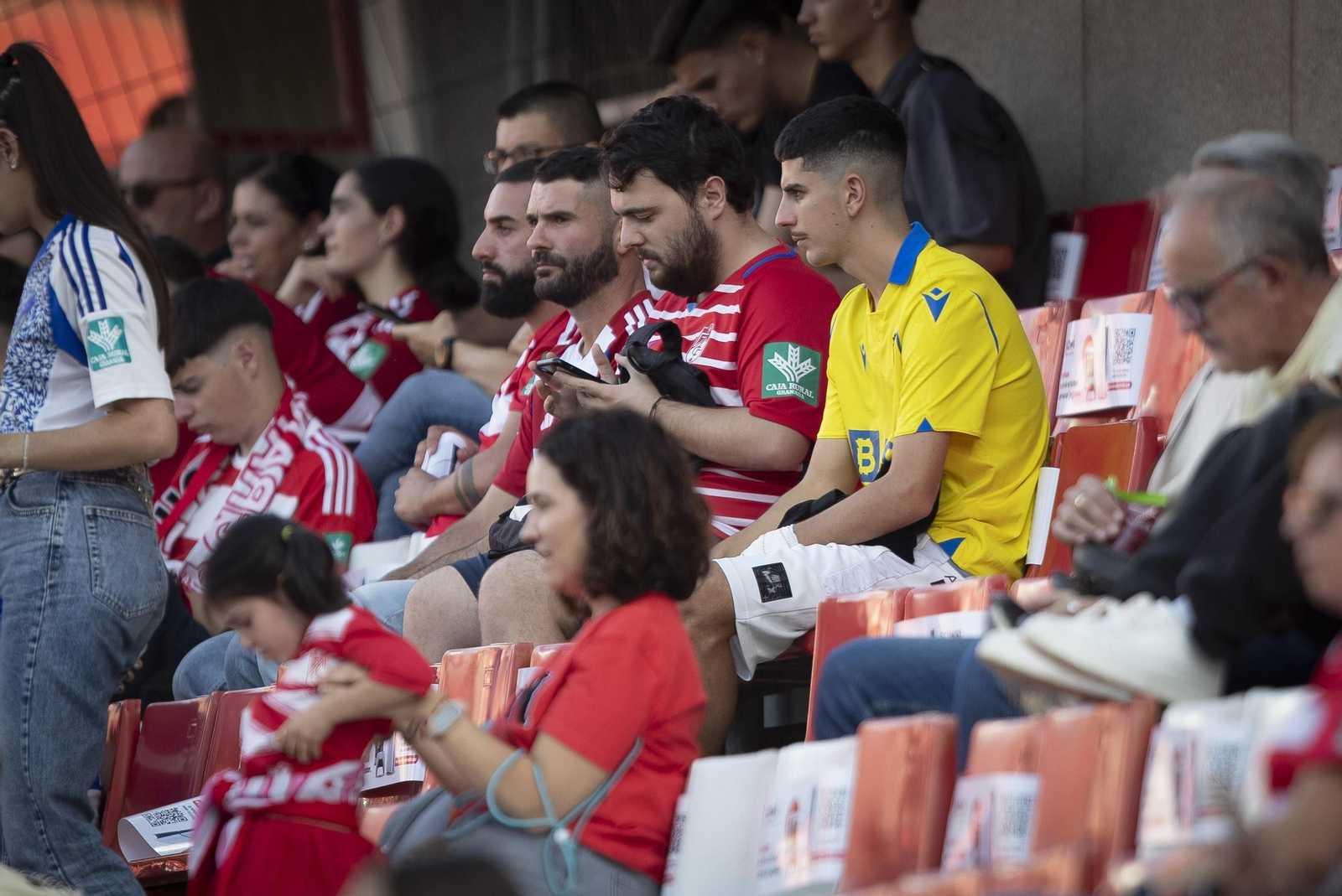 Encuéntrate en la grada del Nuevo Los Cármenes