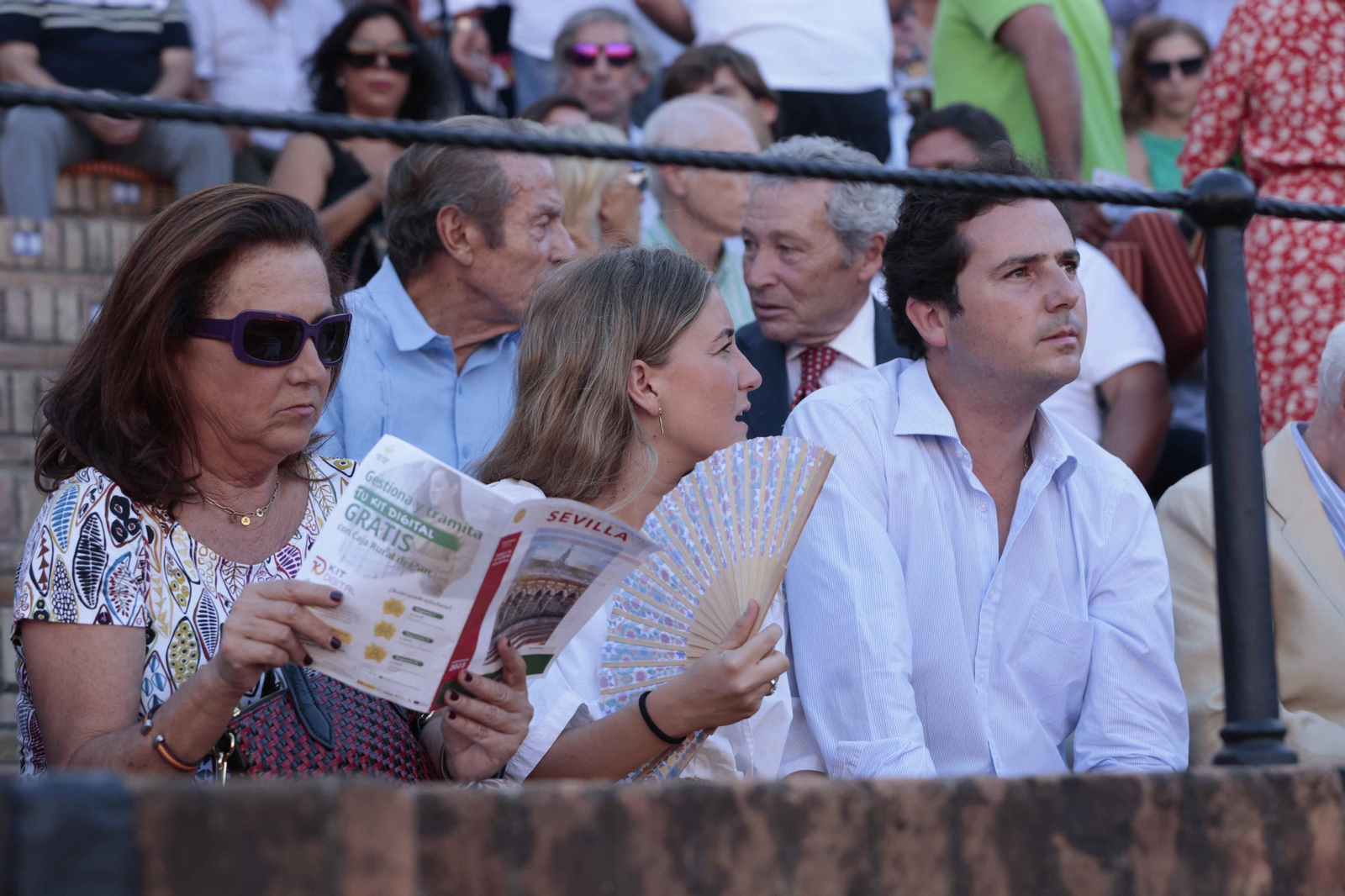 Ambiente en los tendidos de la Maestranza