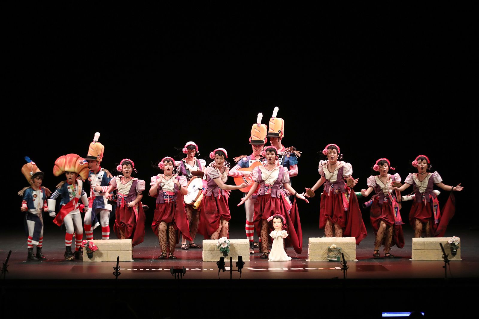 Chirigota infantil, primer premio 'Las lola lolitas'