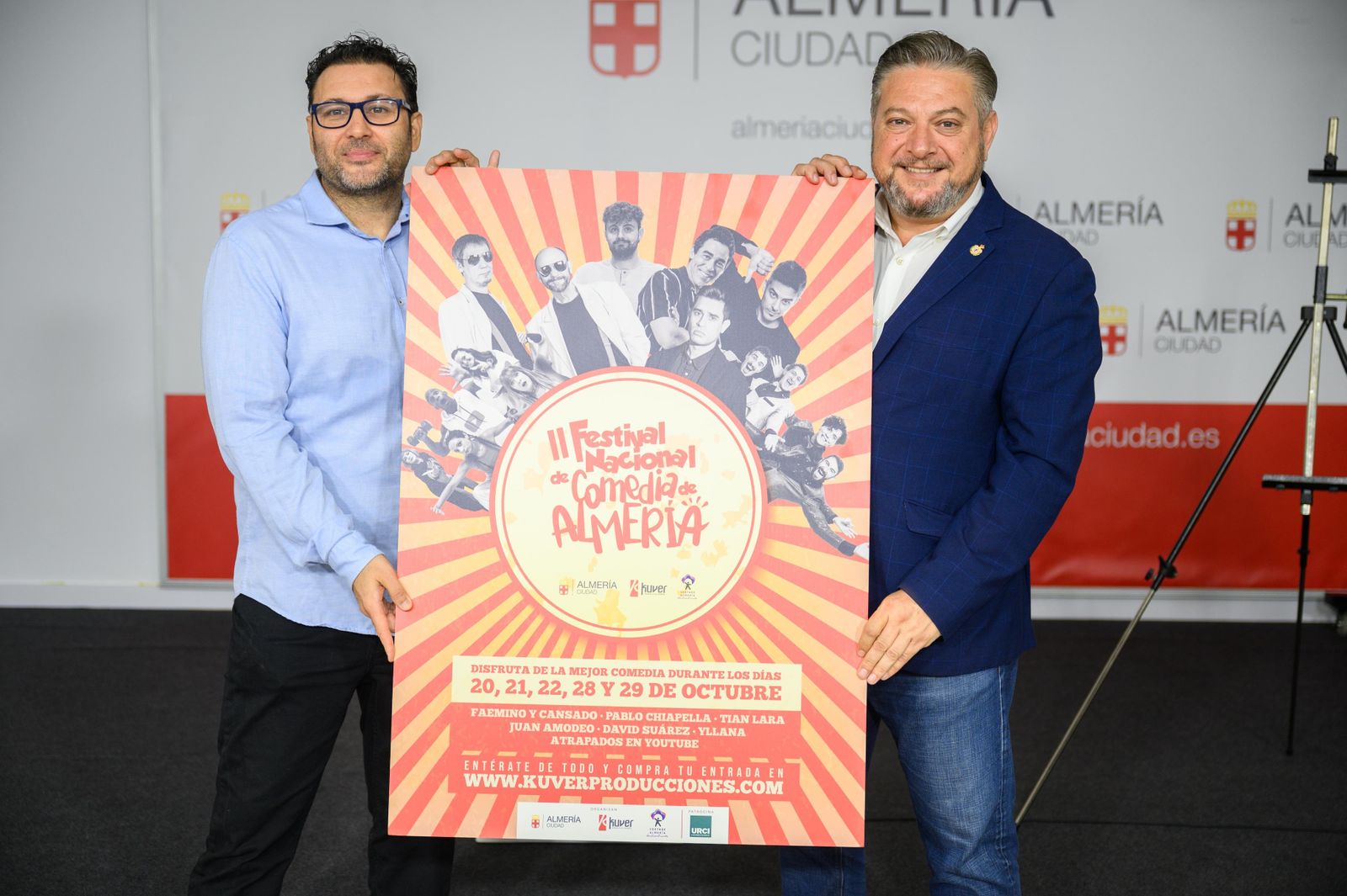 Pepo Verdejo junto a concejal de Cultura, Diego Cruz.