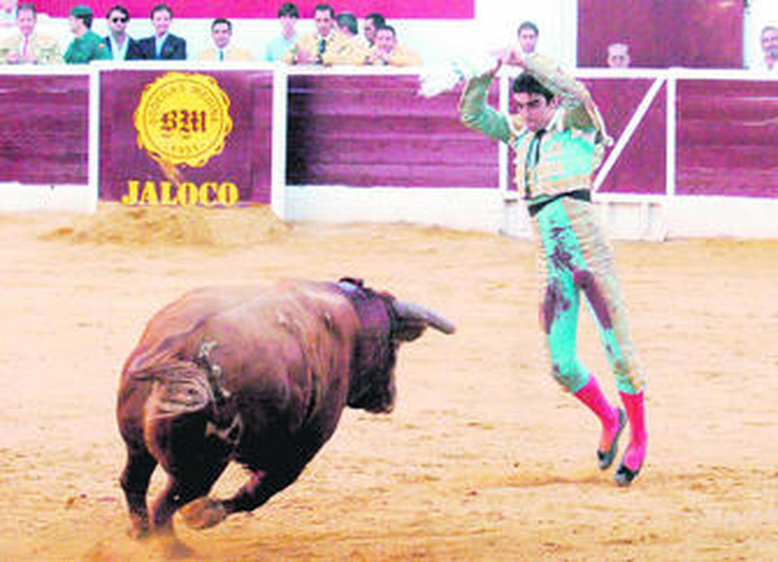 Perera llegó a banderillear en su encerrona de Zafra.