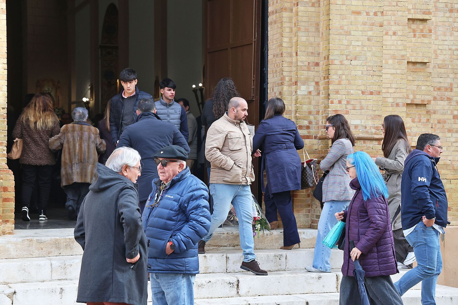Las fotografías del emotivo adiós a Natividad de la Torre, la abuela onubense fallecida en Adamuz
