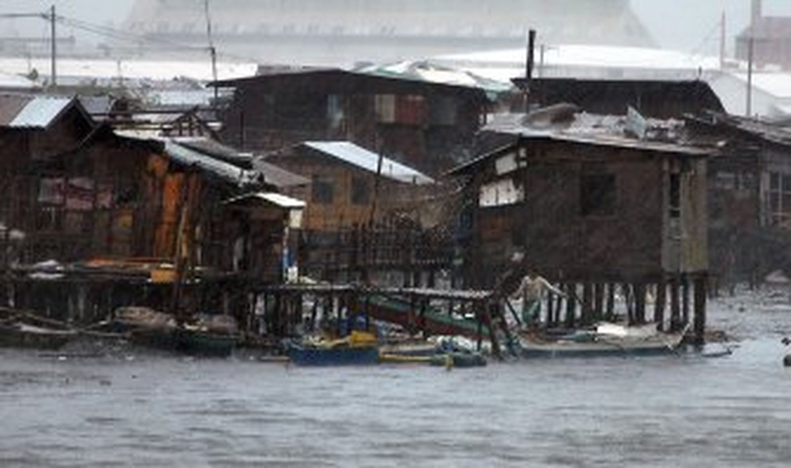 Filipinas estima en más de 10.000 los muertos tras el paso del tifón 'Haiyan'