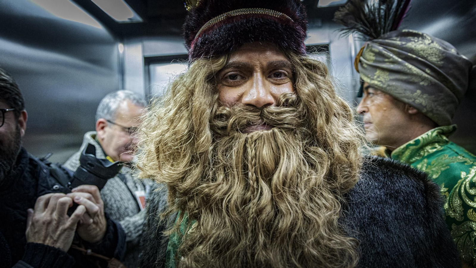 Las imágenes de SS.MM. los Reyes Magos en Cádiz: Visitas y cabalgata